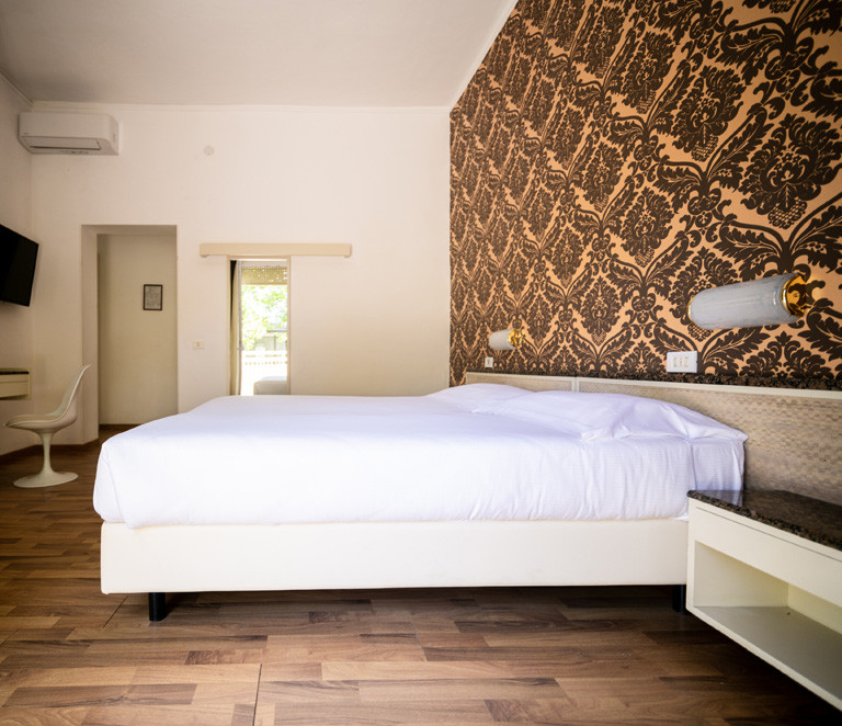 media.Camere-Standard_5Hotel_RosaBianca_Rimini